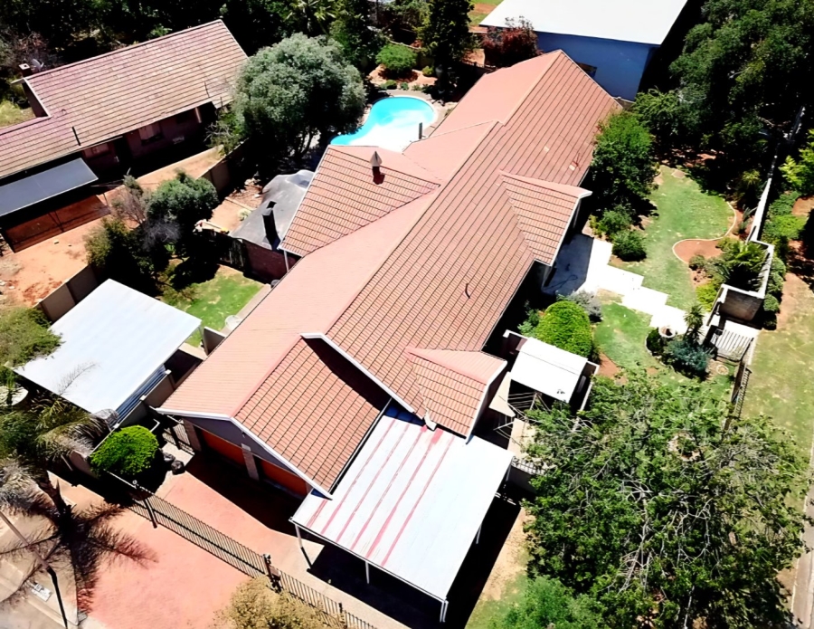 4 Bedroom Property for Sale in Fichardt Park Free State